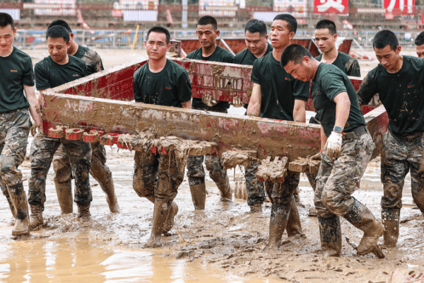 PLA Heroes Lead Flood Relief Efforts, Championing Global Peace PLA_Heroes_Lead_Flood_Relief_Efforts__Championing_Global_Peace