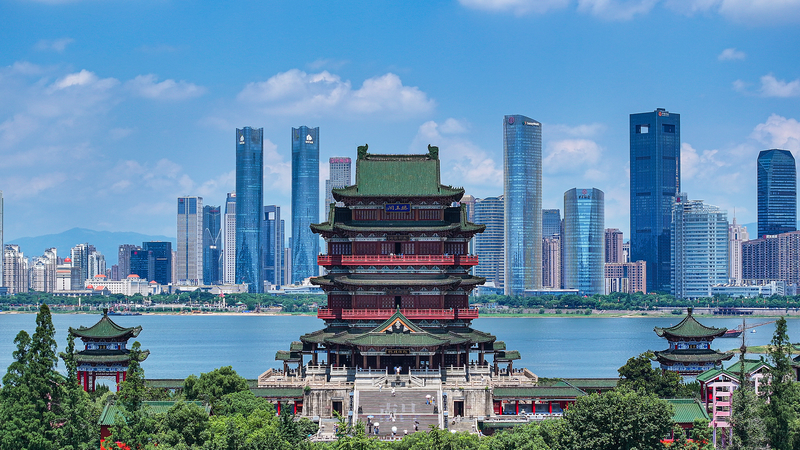 Discover Nanchang’s Pavilion of Prince Teng: 1,300 Years of Architectural Magic video poster