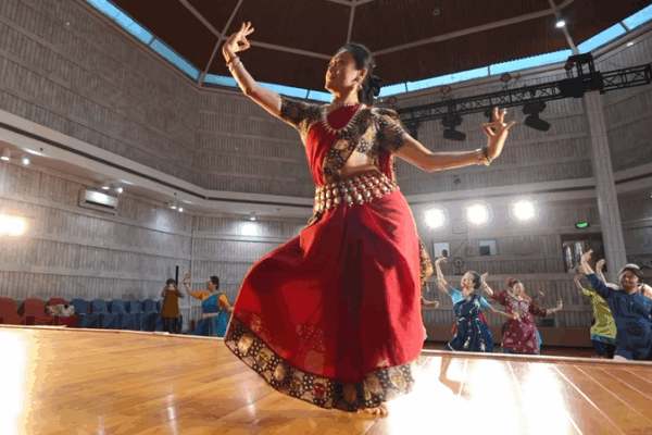 Rhythms Across Borders: Indian Classical Dance Bridges Sino-Indian Exchange Rhythms_Across_Borders__Indian_Classical_Dance_Bridges_Sino_Indian_Exchange video poster