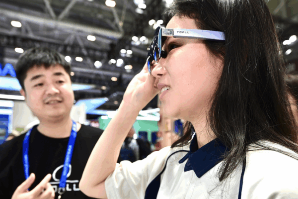 Shenzhen’s Optics Revolution: A Lens into the Chinese Mainland’s Tech Rise Shenzhen_s_Optics_Revolution__A_Lens_into_the_Chinese_Mainland_s_Tech_Rise