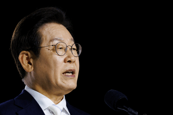 South Korea to Phase in Inter-Korean Agreements for Gradual Peace South_Korea_to_Phase_in_Inter_Korean_Agreements_for_Gradual_Peace