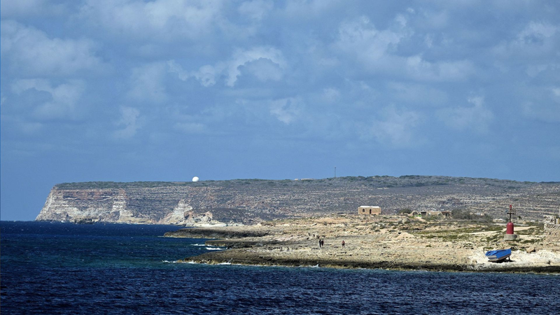 Tragedy_Off_Lampedusa__20_Migrants_Feared_Dead_After_Boat_Capsizes - News for amigos, by amigos Tragedy_Off_Lampedusa__20_Migrants_Feared_Dead_After_Boat_Capsizes