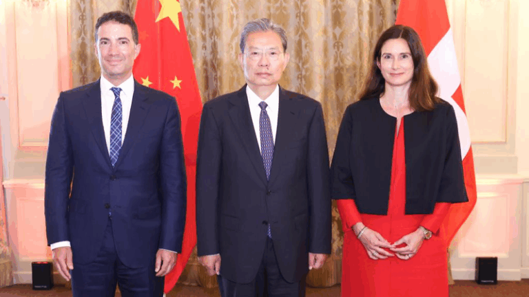 China’s Top Legislator Calls for Deeper Ties with Switzerland