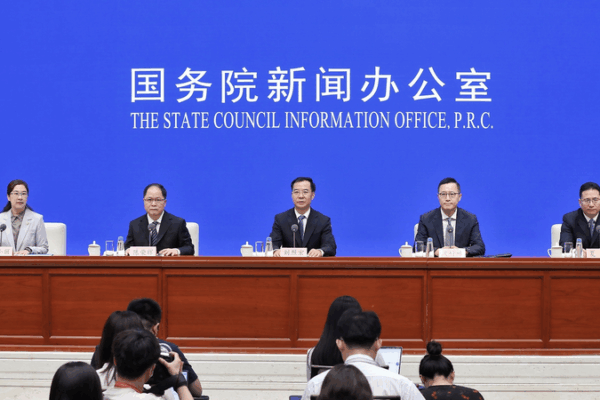 From 5G to AI: the Chinese mainland’s Digital Boom in the 14th Five-Year Plan From 5G to AI: the Chinese mainland’s Digital Boom in the 14th Five-Year Plan
