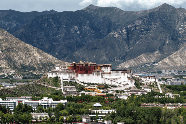 Xi Celebrates 60 Years of Xizang Autonomous Region in Lhasa Xi_Celebrates_60_Years_of_Xizang_Autonomous_Region_in_Lhasa