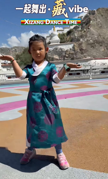 Xizang Dance Time Challenge Lights Up Potala Palace Xizang_Dance_Time_Challenge_Lights_Up_Potala_Palace video poster
