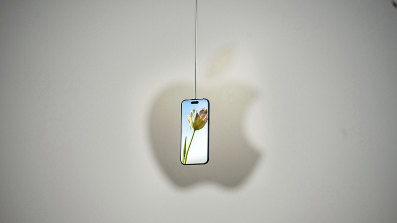 Apple_Debuts_iPhone_Air__Thinnest_Yet__Sidesteps_AI_Innovation - News for amigos, by amigos Apple_Debuts_iPhone_Air__Thinnest_Yet__Sidesteps_AI_Innovation