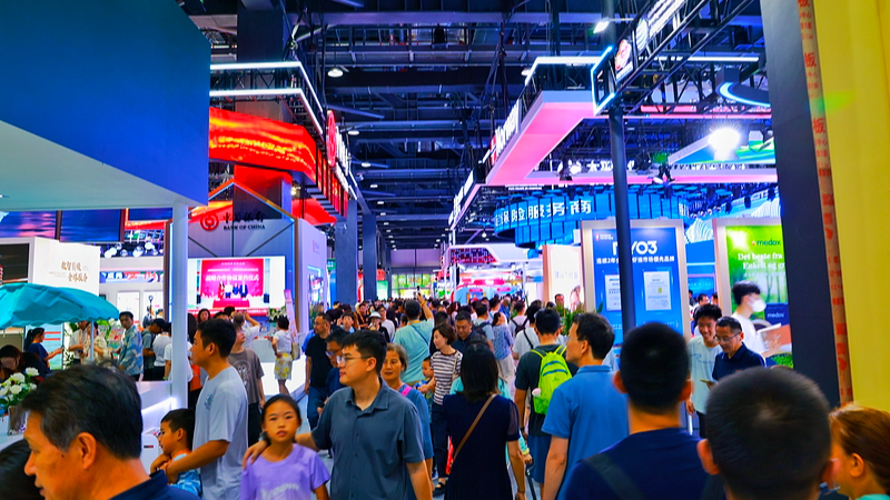 Beijing_s_2025_Service_Trade_Fair_Scores_900__Deals