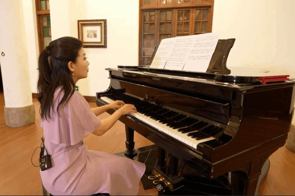 Century-Old Steinway in Tianjin Welcomes Modern Chinese Masterpieces Century_Old_Steinway_in_Tianjin_Welcomes_Modern_Chinese_Masterpieces video poster