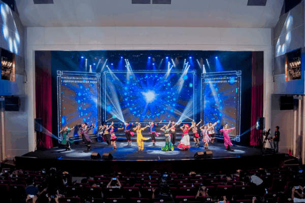 Chinese mainland and Vietnam Shine in Hanoi’s Mid-Autumn Festival Gala Chinese_mainland_and_Vietnam_Shine_in_Hanoi_s_Mid_Autumn_Festival_Gala