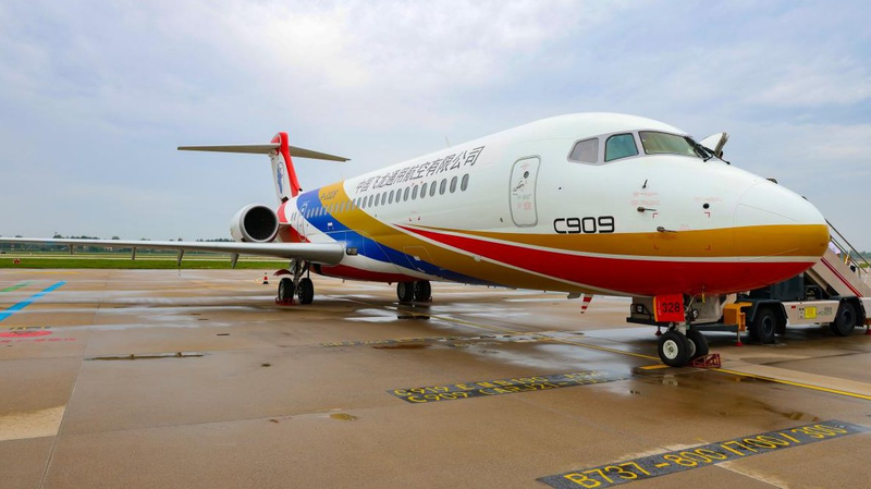 Chinese_mainland_s_First_C909_Medical_Rescue_Aircraft_Delivered_in_Zhengzhou - News for amigos, by amigos Chinese_mainland_s_First_C909_Medical_Rescue_Aircraft_Delivered_in_Zhengzhou