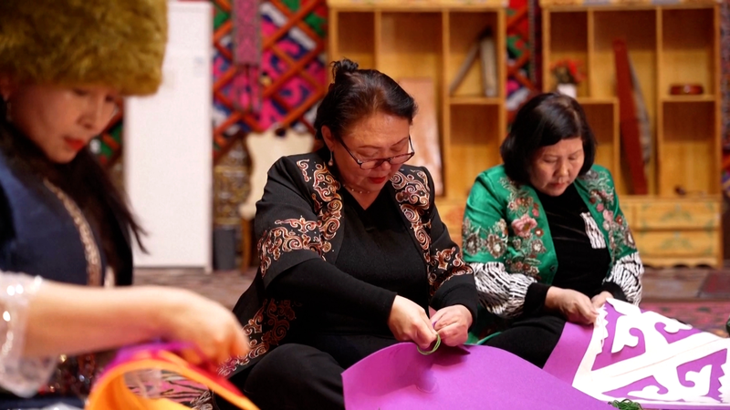 Craftswoman Revives Yurt Heritage in Xinjiang Craftswoman_Revives_Yurt_Heritage_in_Xinjiang video poster