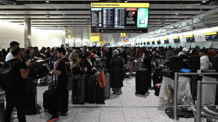 Cyberattack_Grounds_Flights_at_Major_European_Airports
