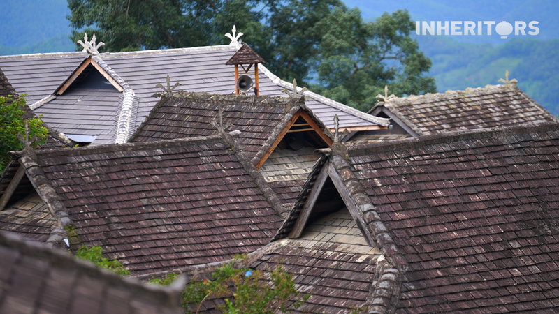 Ethnic_Roof_Art_on_Jingmai_Mountain__Blang___Dai_Tea_Stories