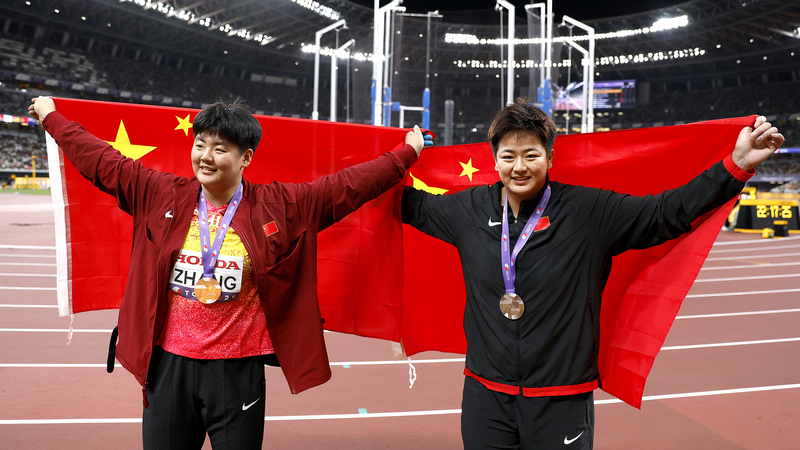 Hammer Time! Zhao and Zhang Claim Silver & Bronze for China Hammer_Time__Zhao_and_Zhang_Claim_Silver___Bronze_for_China