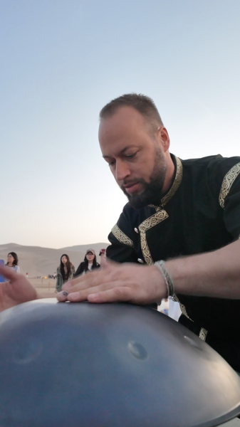 Hungarian Handpan Artist Wows Crowd in Dunhuang Flash Mob Hungarian_Handpan_Artist_Wows_Crowd_in_Dunhuang_Flash_Mob video poster