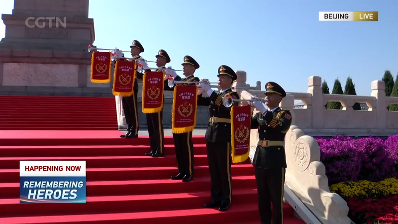 PLA_Trumpeters_Honor_Heroes_at_Martyrs__Day_Ceremony_in_Tiananmen_Square video poster