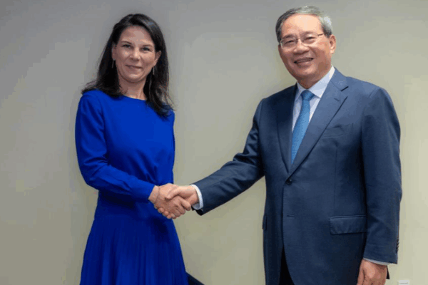 Premier Li Pushes for a More Pragmatic, Effective UN at UNGA 80 Premier_Li_Pushes_for_a_More_Pragmatic__Effective_UN_at_UNGA_80