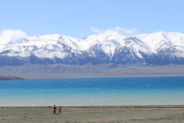 Sayram Lake: A Sky-Reflecting Gem in the Tianshan Mountains Sayram_Lake__A_Sky_Reflecting_Gem_in_the_Tianshan_Mountains video poster