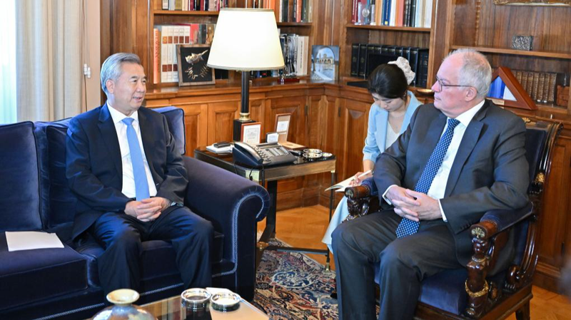 Senior_CPC_Official_Li_Xi_Seals_Strong_Win_Win_Pact_in_Historic_Greece_Visit