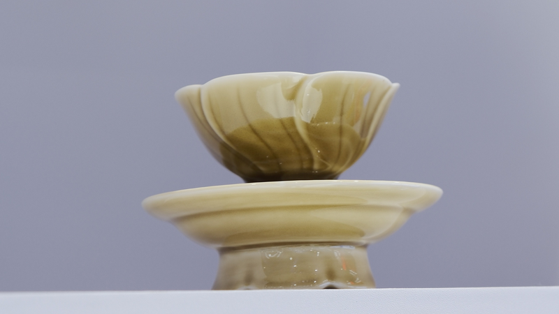 Shouzhou_Kiln__Vibrant_Yellow___Purple_Glazes