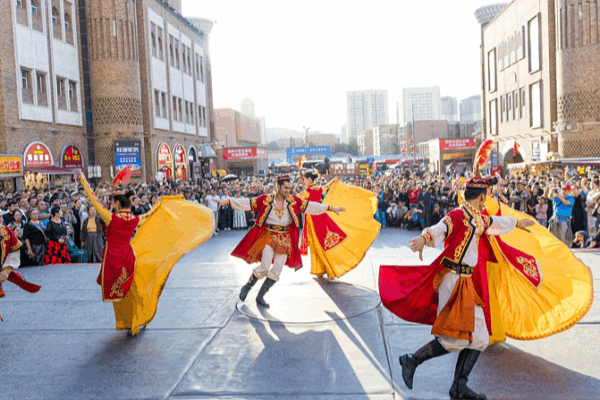 Xinjiang’s Most Prosperous Era: White Paper Reveals Record Growth Xinjiang’s Most Prosperous Era: White Paper Reveals Record Growth