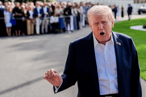 U.S. Furniture Retailers Brace for 30–50% Tariffs U.S. Furniture Retailers Brace for 30–50% Tariffs