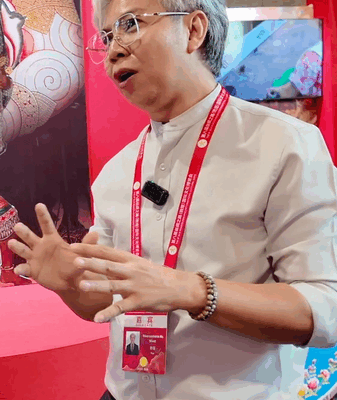 Thai Dance Teacher Shares His Special Bond with China Thai_Dance_Teacher_Shares_His_Special_Bond_with_China video poster