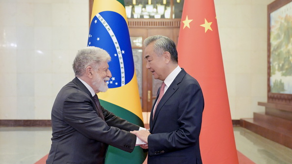 China’s Wang Yi Meets Brazil’s Celso Amorim to Boost BRICS Unity China’s Wang Yi Meets Brazil’s Celso Amorim to Boost BRICS Unity