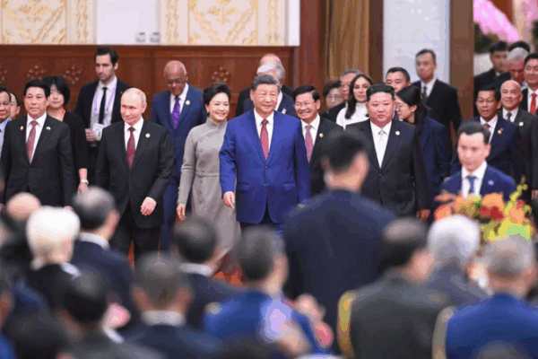 Xi Jinping Marks 80th V-Day with Call for Peace Xi_Jinping_Marks_80th_V_Day_with_Call_for_Peace video poster