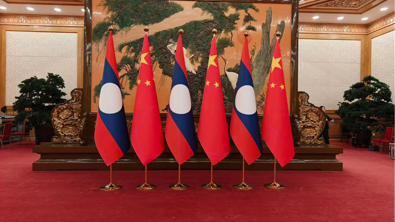 Xi Jinping Meets Lao President Thongloun Sisoulith in Beijing Xi_Jinping_Meets_Lao_President_Thongloun_Sisoulith_in_Beijing