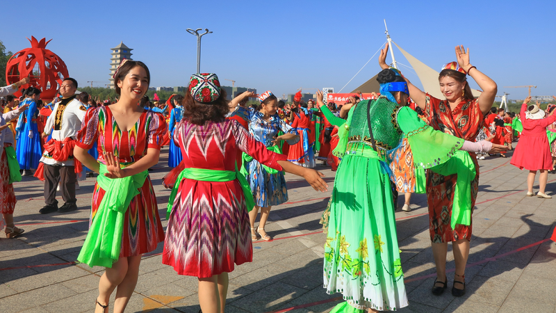 Xinjiang White Paper Champions Ethnic Language Rights Xinjiang_White_Paper_Champions_Ethnic_Language_Rights