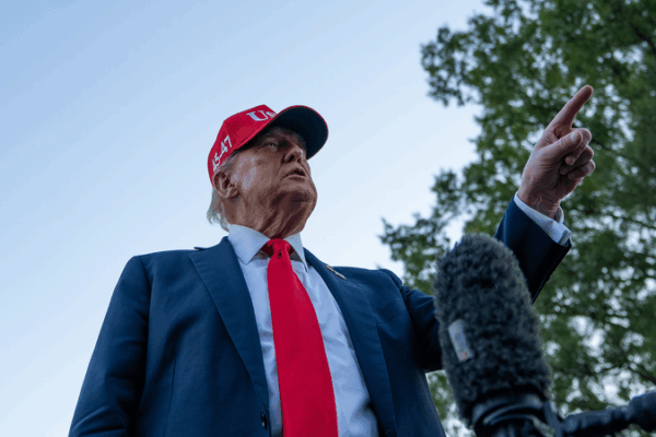 4,108 Federal Workers Fired as U.S. Shutdown Drags On 4_108_Federal_Workers_Fired_as_U_S__Shutdown_Drags_On