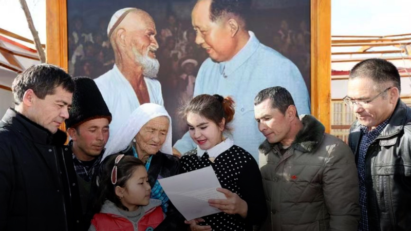 From Donkey Rides to Digital Days: A Xinjiang Family’s Journey From Donkey Rides to Digital Days: A Xinjiang Family’s Journey video poster