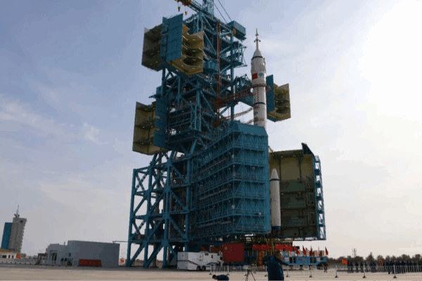 Shenzhou-21 Preps for Launch as Rocket Rolls to Pad 🚀 Shenzhou-21 Preps for Launch as Rocket Rolls to Pad 🚀