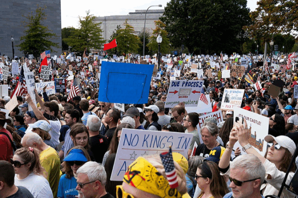 ‘No Kings’ Rallies Spark Peaceful Protests Across the U.S. ‘No Kings’ Rallies Spark Peaceful Protests Across the U.S.