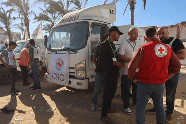 Aid Convoy Enters Gaza as Hostage-Body Dispute Pauses Aid_Convoy_Enters_Gaza_as_Hostage_Body_Dispute_Pauses