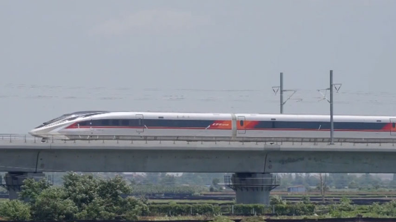 CR450_Hits_the_Track__World_s_Fastest_Bullet_Train_Starts_Trials - News for amigos, by amigos CR450_Hits_the_Track__World_s_Fastest_Bullet_Train_Starts_Trials
