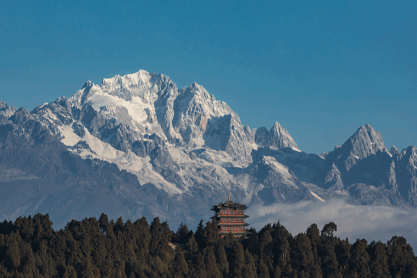 Discover Yulong Snow Mountain: Yunnan’s Black & White Marvel Discover Yulong Snow Mountain: Yunnan’s Black & White Marvel video poster