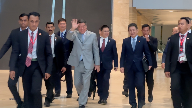 Chinese_mainland_and_U_S__Trade_Talks_Kick_Off_in_Malaysia_poster - News for amigos, by amigos Chinese_mainland_and_U_S__Trade_Talks_Kick_Off_in_Malaysia video poster