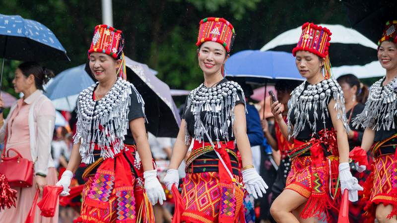 Dancing Together: Inside the Vibrant Munao Zongge Festival Dancing_Together__Inside_the_Vibrant_Munao_Zongge_Festival