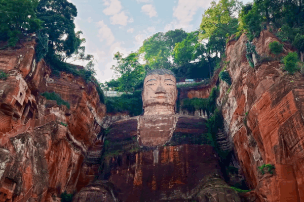Discover the Awe of the Leshan Giant Buddha in the Chinese Mainland Discover_the_Awe_of_the_Leshan_Giant_Buddha_in_the_Chinese_Mainland video poster