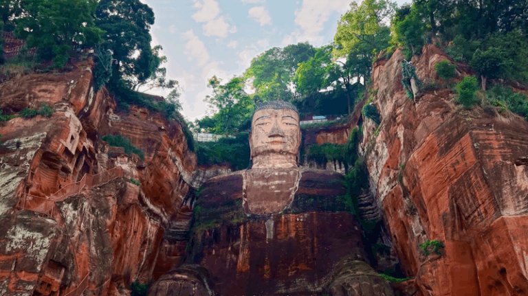 Discover_the_Awe_of_the_Leshan_Giant_Buddha_in_the_Chinese_Mainland video poster