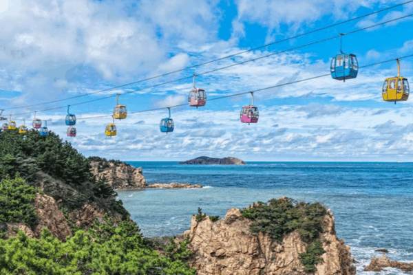 Epic Harvest Holiday Travel Boom in the Chinese Mainland Epic_Harvest_Holiday_Travel_Boom_in_the_Chinese_Mainland