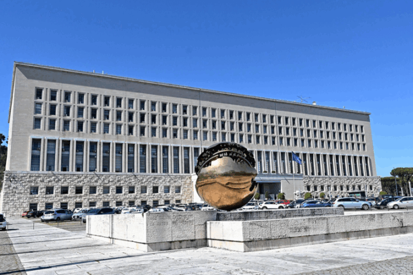 FM Wang Yi Heads to Italy and Switzerland for Strategic Talks FM_Wang_Yi_Heads_to_Italy_and_Switzerland_for_Strategic_Talks