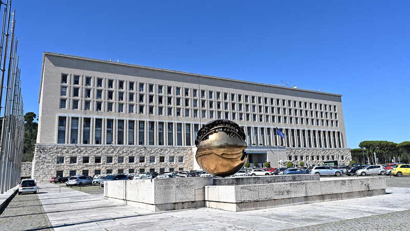 FM_Wang_Yi_Heads_to_Italy_and_Switzerland_for_Strategic_Talks