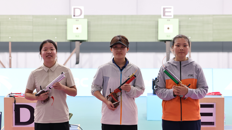 Guangxi’s Tang Xiao Shoots to Gold in 10m Air Pistol Final at National Games