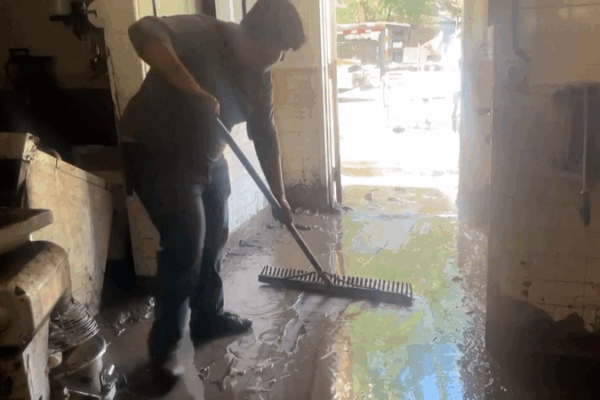 Federal Flood Insurance Halts Amid US Shutdown Federal_Flood_Insurance_Halts_Amid_US_Shutdown video poster