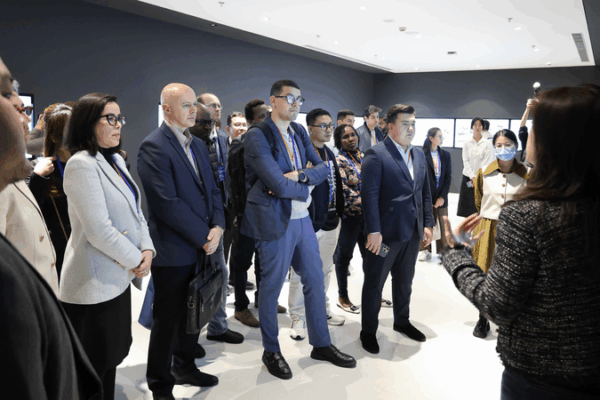 Global AI Workshop in Shanghai Bridges Intelligence Divide Global_AI_Workshop_in_Shanghai_Bridges_Intelligence_Divide