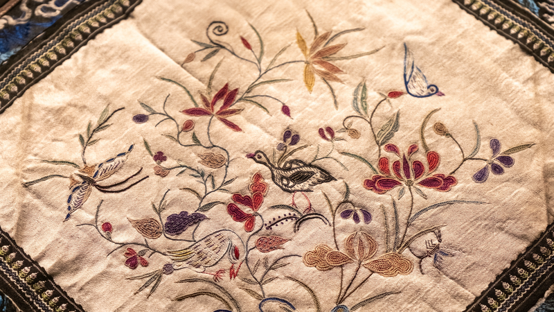 HWX0145ST1LZS9AKD13F - News for amigos, by amigos Stitched with Care: Women’s Everyday Textile Rituals